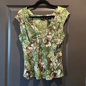 100% SILK Vintage New York & Company Green Floral Blouse  Size M